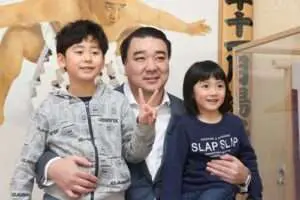 日馬富士　結婚　子供