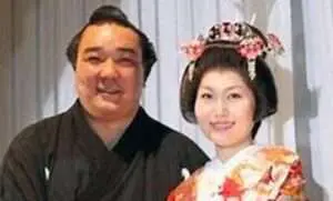 日馬富士　結婚　嫁